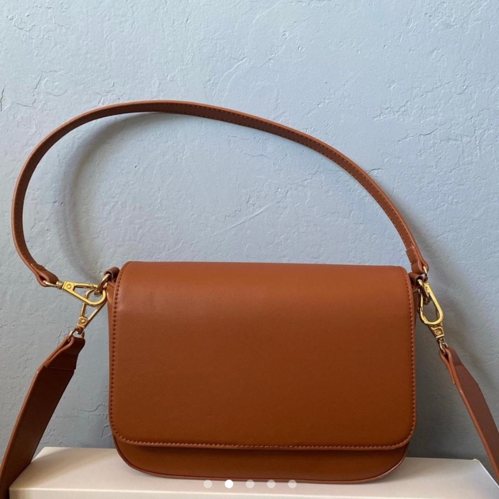 Samara x Claire The Claire Crossbody bag in Amber.